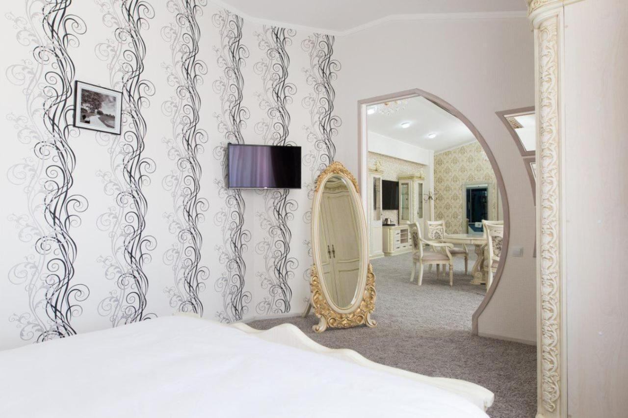 Alexander Hotel Samarkand Buitenkant foto
