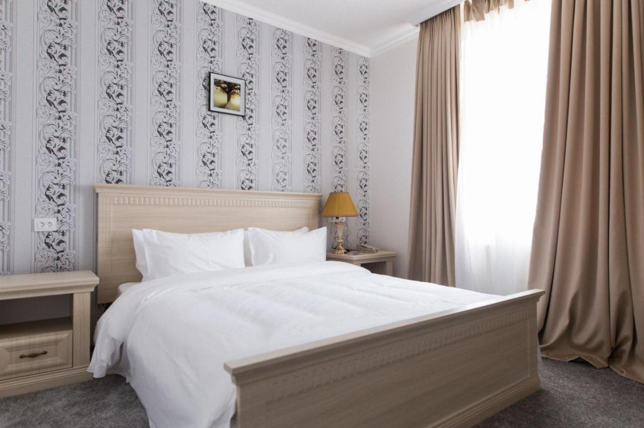 Alexander Hotel Samarkand Buitenkant foto