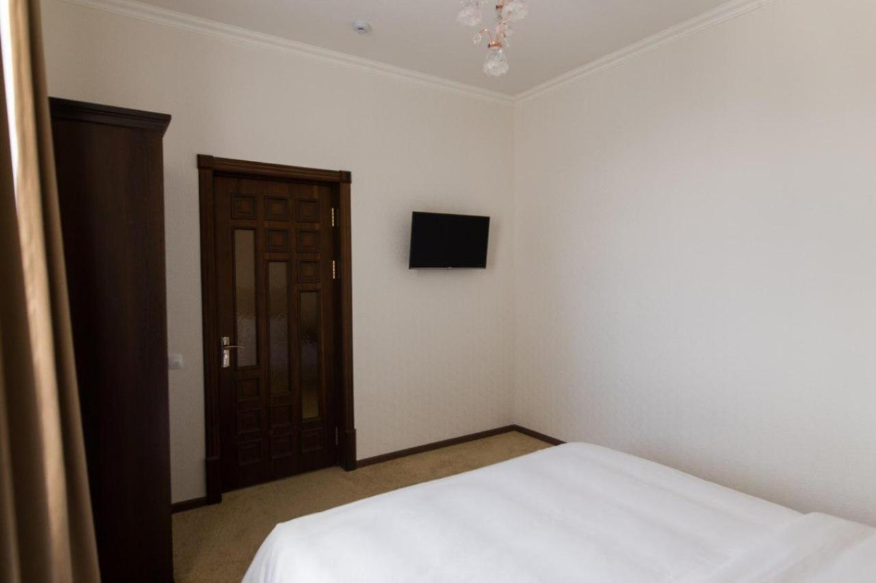Alexander Hotel Samarkand Buitenkant foto