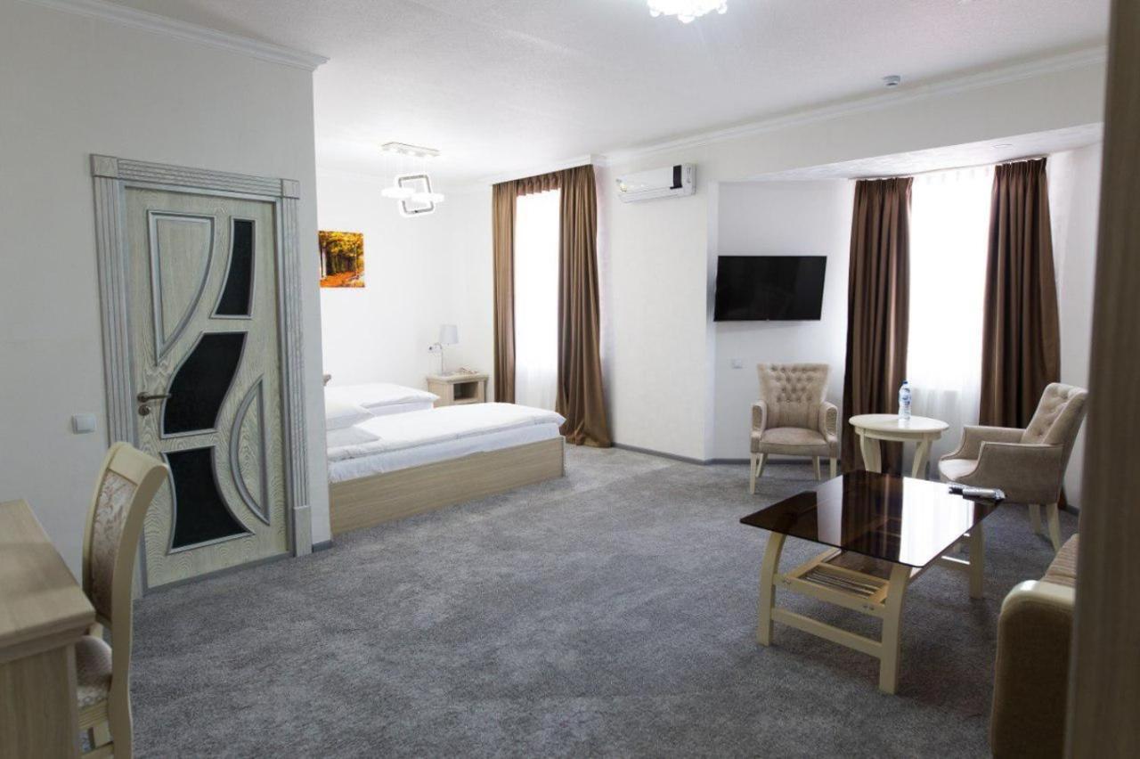 Alexander Hotel Samarkand Buitenkant foto
