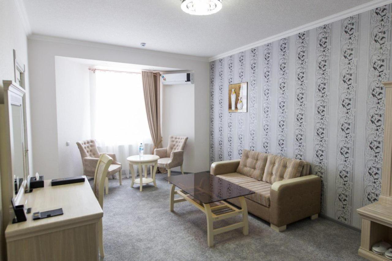 Alexander Hotel Samarkand Buitenkant foto